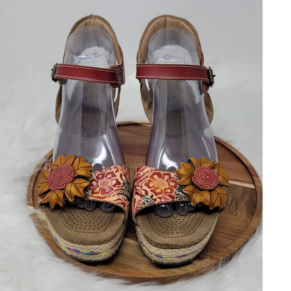 L'Artiste by Spring Step Shoes - L'artiste Spring Step Anne Marie Floral Espadrille Sandals 40/ US 9